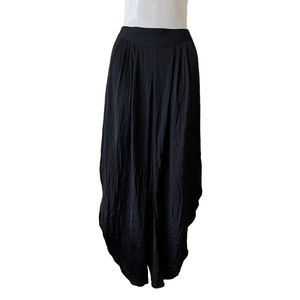 London Jean asymmetrical slit hem pants women size 4 black